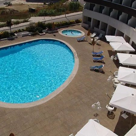 Meia Lua Hotel 3*