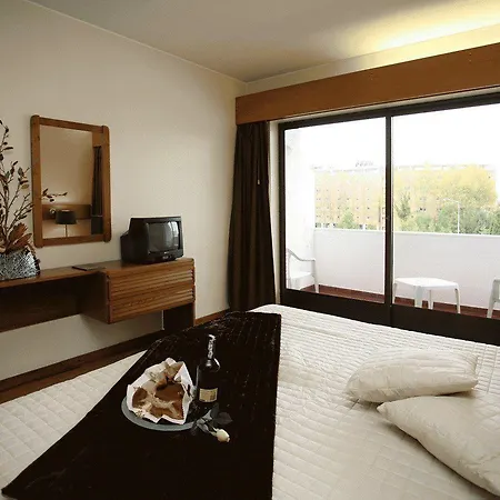 梅奥鲁奥酒店 欧瓦