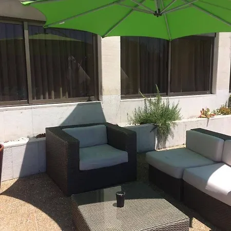 Hotel Meia Lua 3*