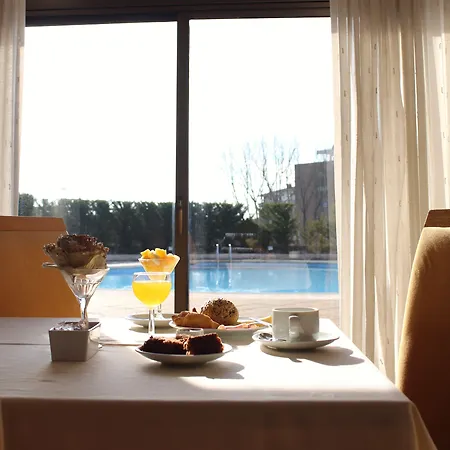 Hotel Meia Lua Ovar