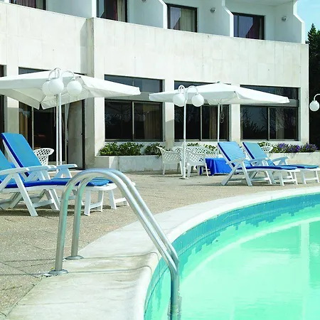 Meia Lua Hotel 3*