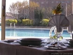 Hotel Meia Lua