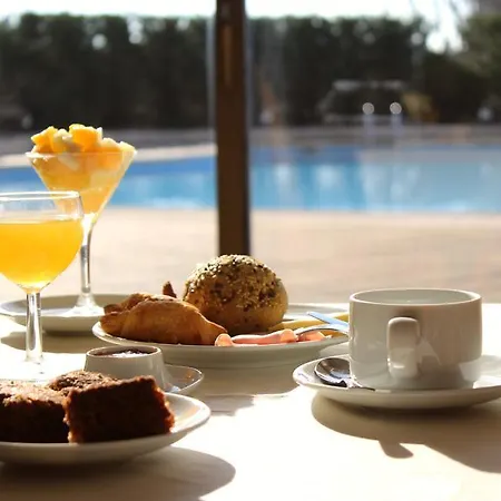 Meia Lua Hotel