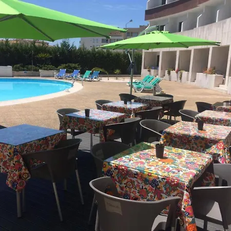 Hotel Meia Lua 3*